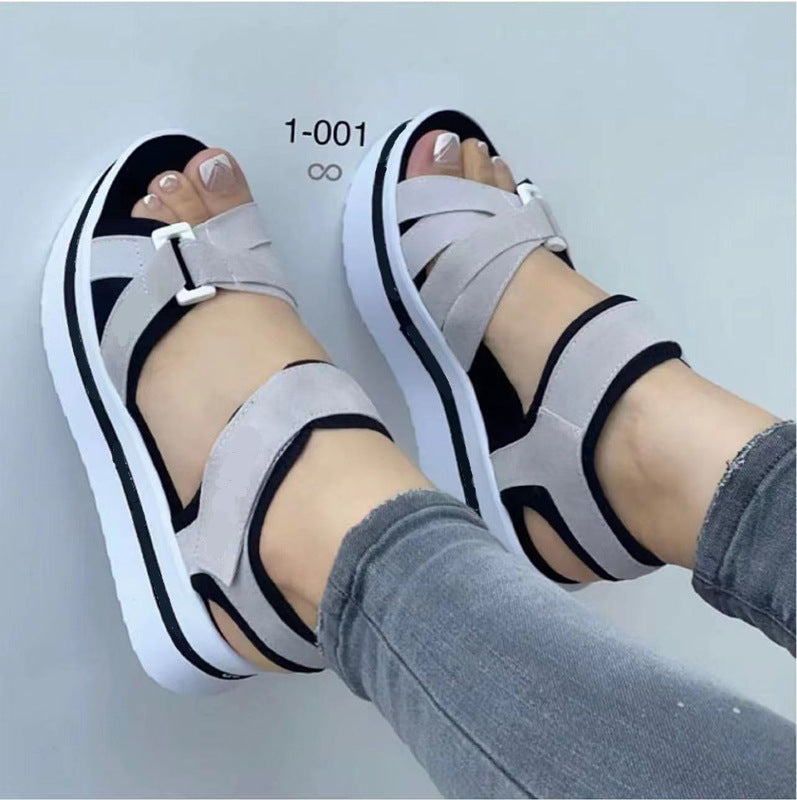 Damen Plateau-Sandalen mit verstellbaren Riemen und gepolstertem Fußbett R&B