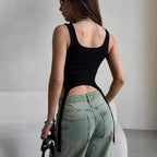 Damen Crop-Top mit innovativem Schnitt und einzigartigen Binde-Details R&B