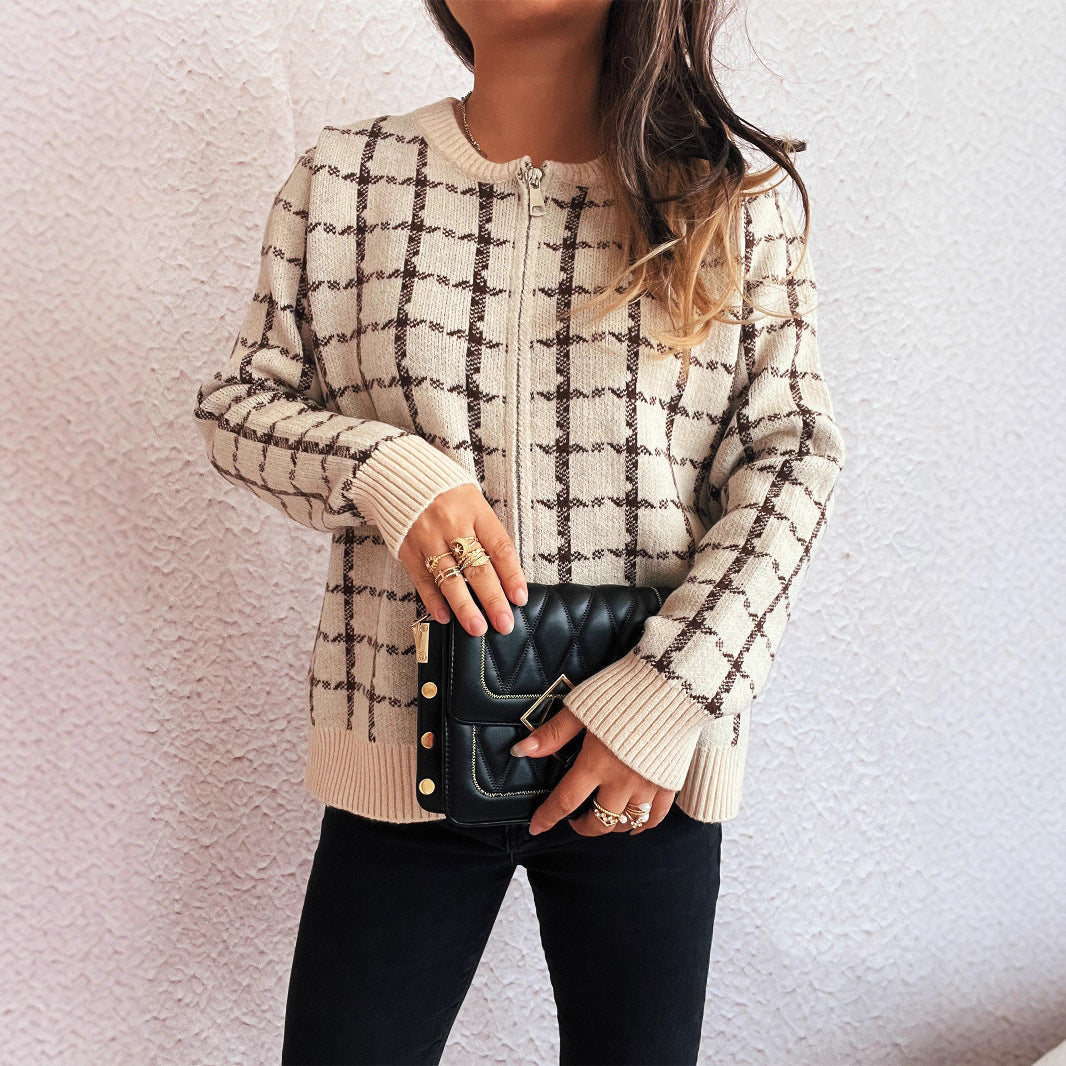 Damen Strickjacke mit modernem Karomuster und praktischen Taschen R&B