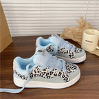 Damen Sneakers mit verspieltem Design und bequemer Sohle R&B