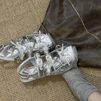 Damen elegante Ballerina-Schuhe mit glänzender Oberfläche und dekorativen Perlen R&B