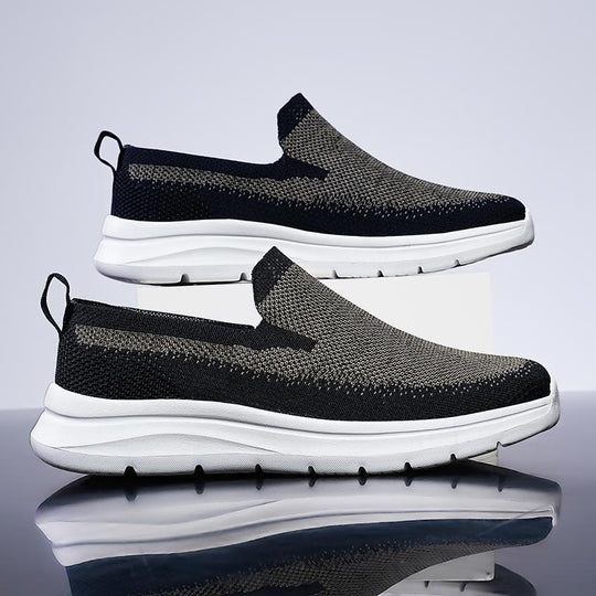 Damen Bequeme Slip-On Sneakers mit strukturierter Konstruktionsart R&B