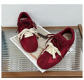 Damen Sportliche Sneakers mit weichem Wildleder-Obermaterial und modischem Schnürsystem R&B