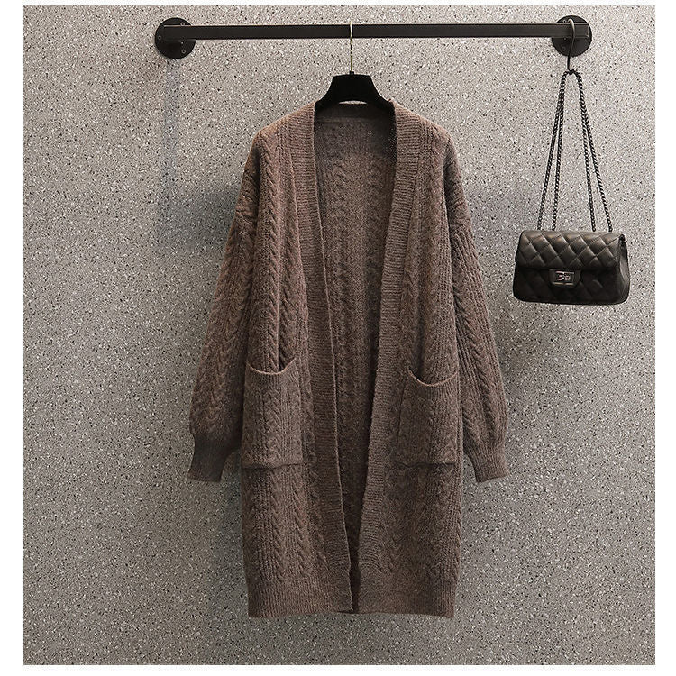 Damen Grobstrick Cardigan mit tiefen Taschen und elegantem Zopfdesign R&B