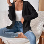 Damen Strickjacke mit tiefem V-Ausschnitt und strukturierter Rippoptik R&B