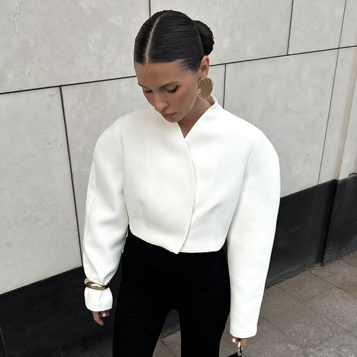 Damen Modische kurze Jacke mit voluminösen Ärmeln und hochgeschichtetem Kragen R&B