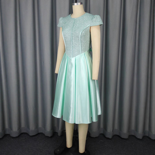 Damen A-Linien Kleid mit elegantem Spitzenoberteil und schimmerndem Rock R&B