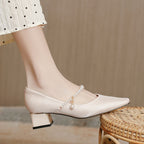 Damen schicke Pumps mit verzierten Riemen