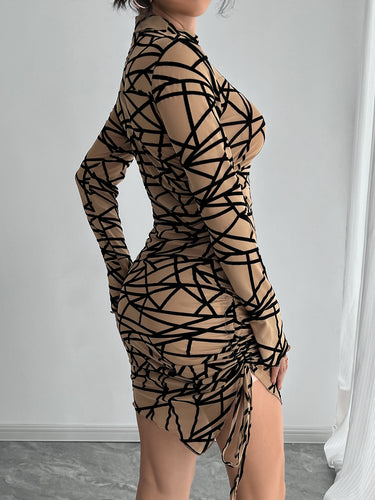 Damen Minikleid mit raffiniertem Raffungseffekt und modernem geometrischen Muster R&B