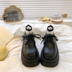 Damen Plateau-Sneaker mit robustem Sohlenprofil und stilvollem Design R&B