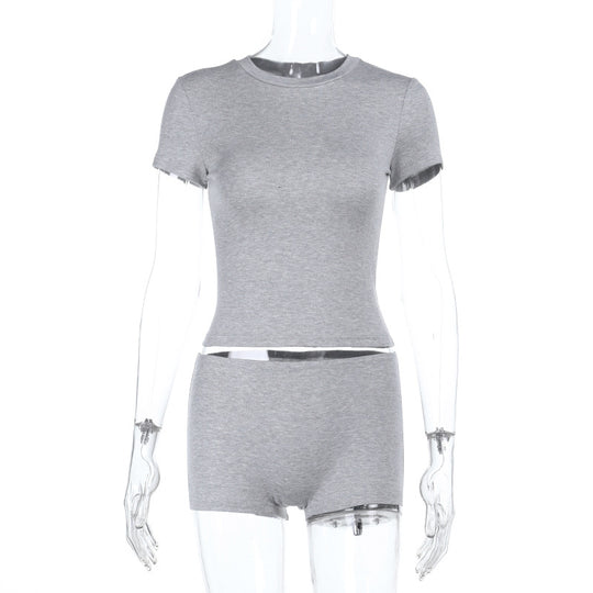Damen Set aus figurbetontem T-Shirt und Shorts R&B