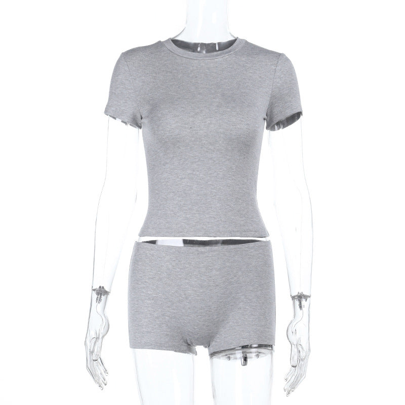 Damen Set aus figurbetontem T-Shirt und Shorts R&B