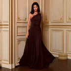 Damen Elegantes One-Shoulder Maxikleid mit fließenden Drapierungen