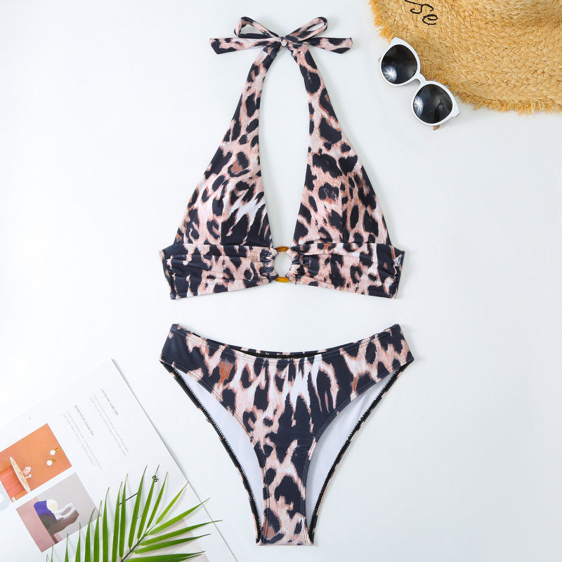 Damen Triangel-Bikini mit verspieltem Knoten-Design und elegantem Strandrock R&B