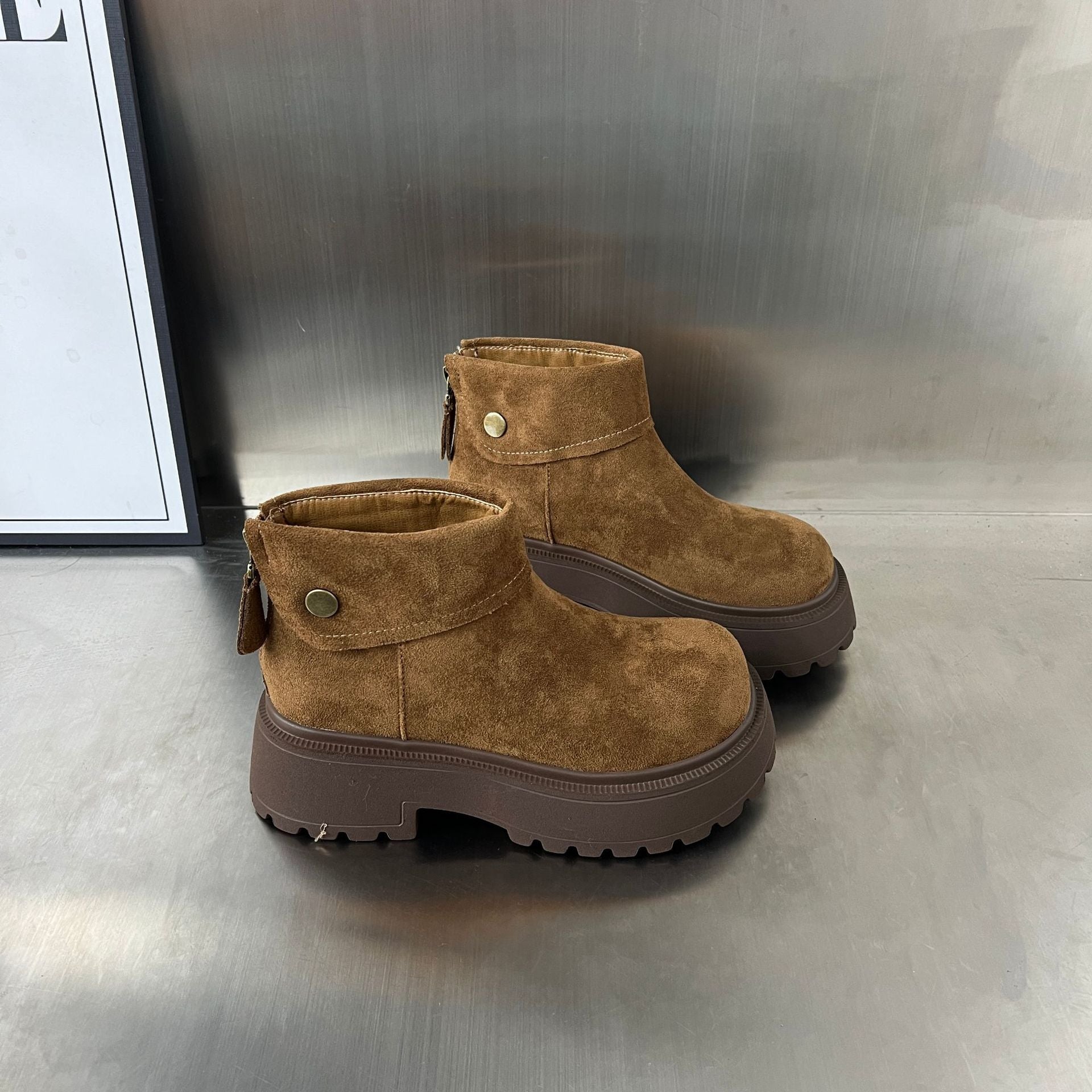 Damen Stiefeletten mit rutschfester Sohle und weichem Wildlederoberteil R&B