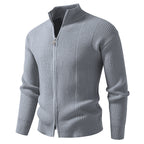 Herren Strickjacke mit hohem Kragen und innovativem Zipper R&B