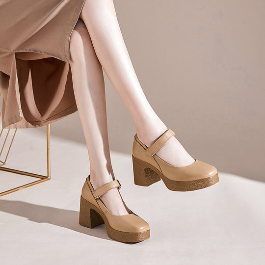 Damen Plateau Pumps mit verstellbarem Riemen und strukturiertem Blockabsatz R&B
