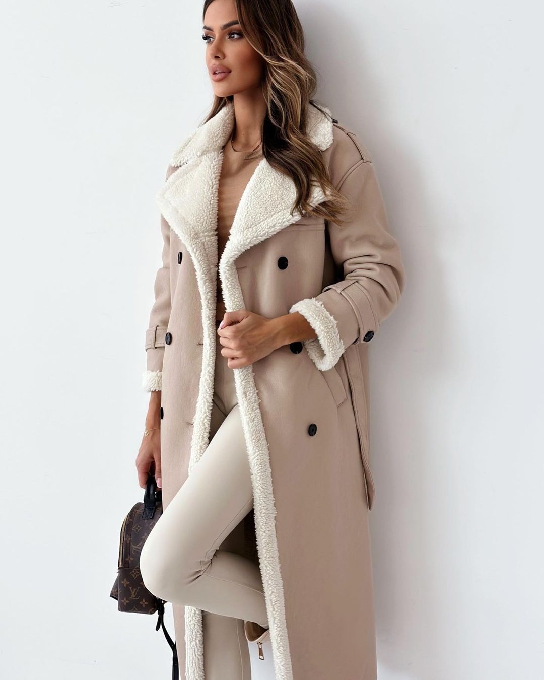 R&B | Plüschgefütterter Langer Shearling-Mantel