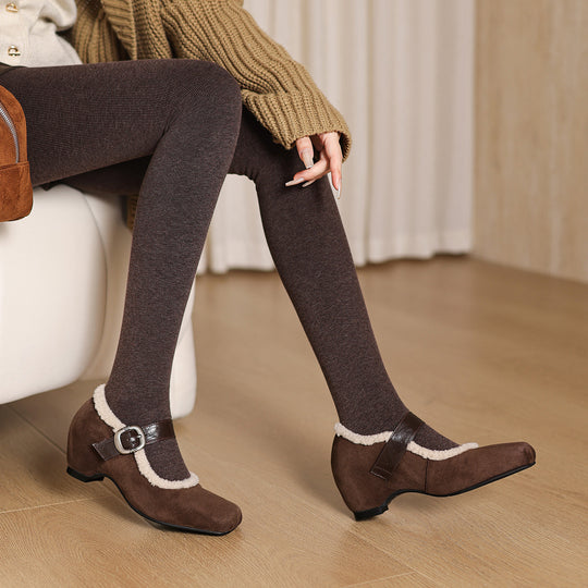 Damen Hausschuhe mit verstellbarem Riemen und kuscheligem Innenfutter R&B
