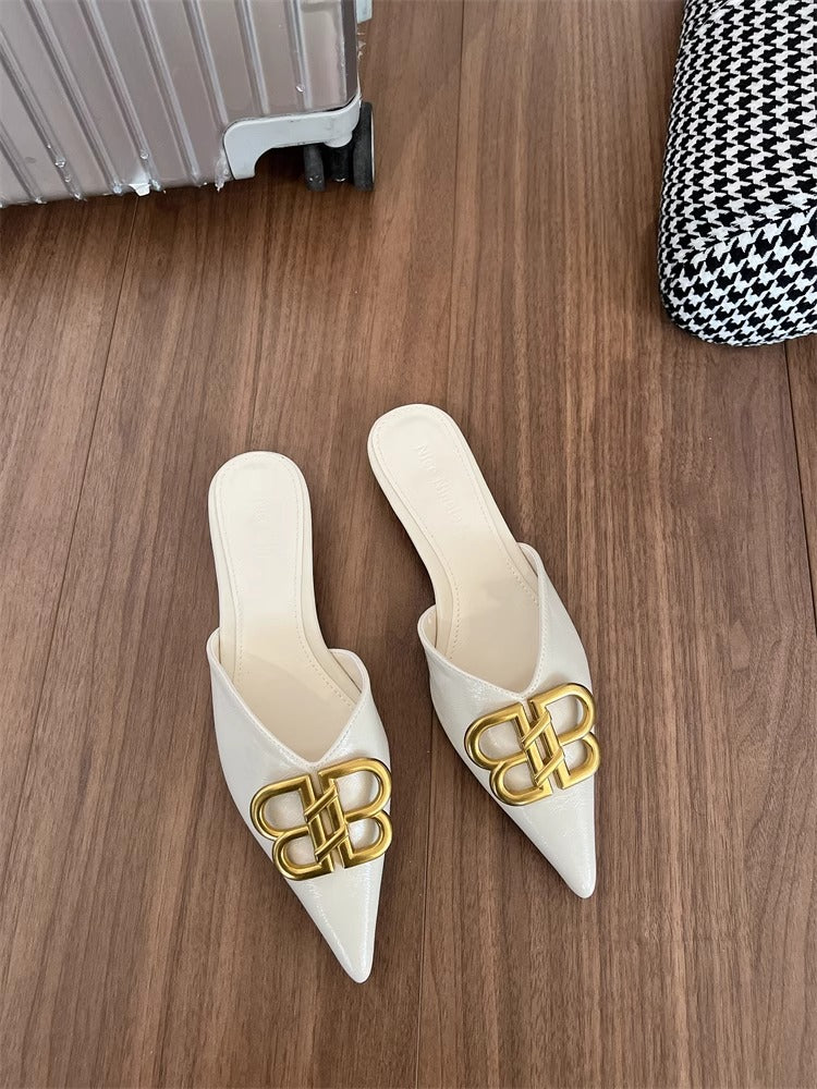 Damen Elegante Mules mit spitzem Zehenbereich und dekorativem Schnallen-Detail R&B