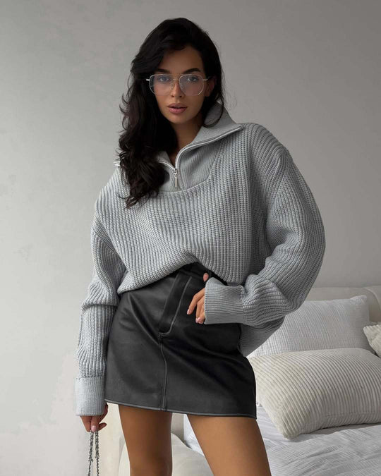 Damen Oversized Strickpullover mit hohem Kragen und Reißverschluss R&B