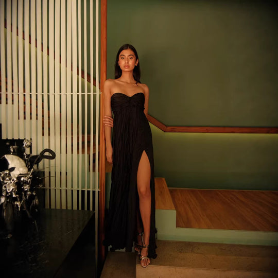 Damen Sommerliches Maxikleid mit Raffungen und schwingendem Rock R&B