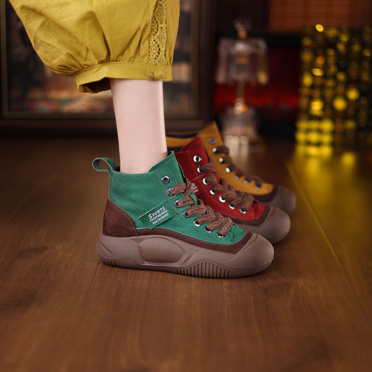 Damen Sportliche High-Top Sneakers mit strapazierfähigem Wildleder und stabiler Sohle