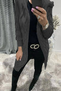 Damen Grobstrickjacke mit elegantem Zopfmuster und praktischer Kapuze