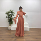 Damen Maxikleid mit figurschmeichelndem Schnitt und eleganter Raffung EB