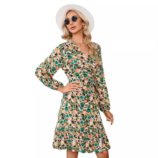 Damen sommerliches Midi-Kleid mit elegantem Mustermix und Rüschensaum R&B