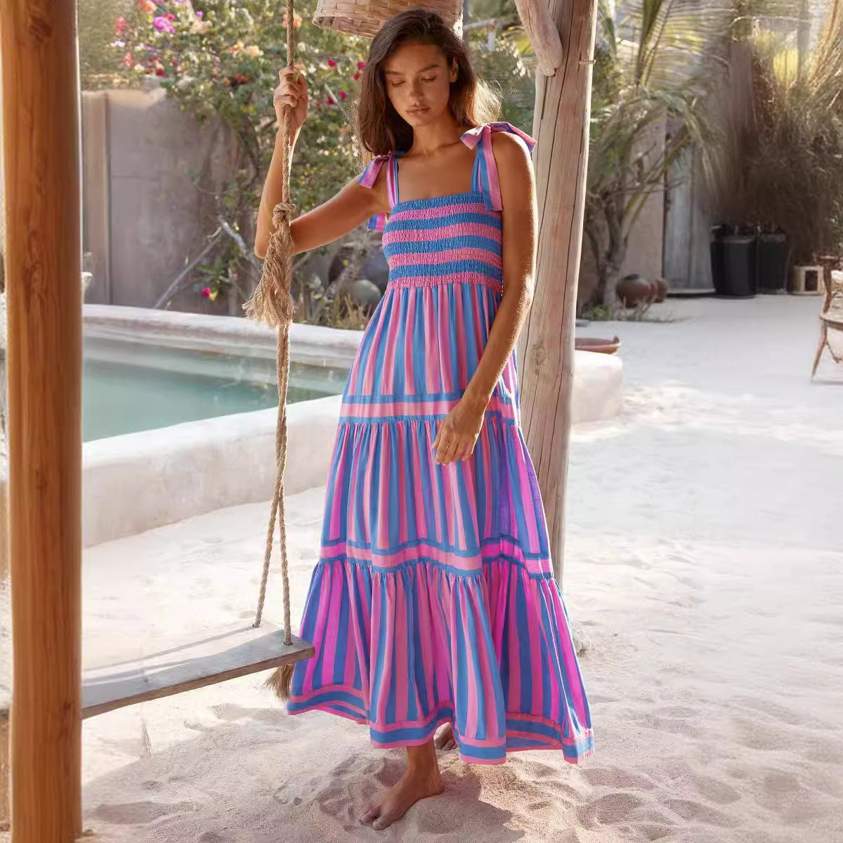 Damen Maxi Kleid mit schulterfreien Trägern und verspieltem Volantdesign R&B