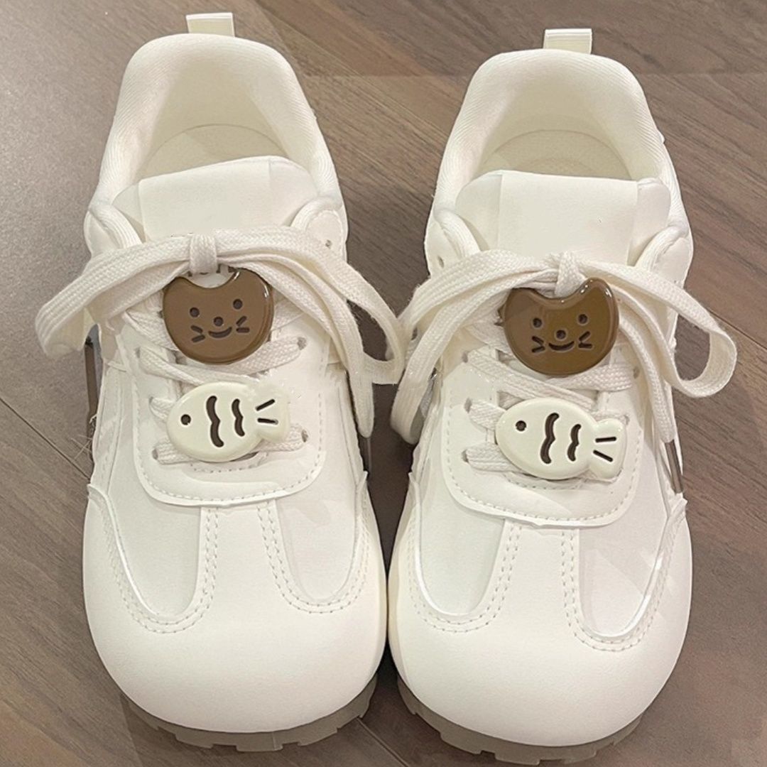 Damen Niedrigprofil Sneakers mit verspielten Motiv-Applikationen