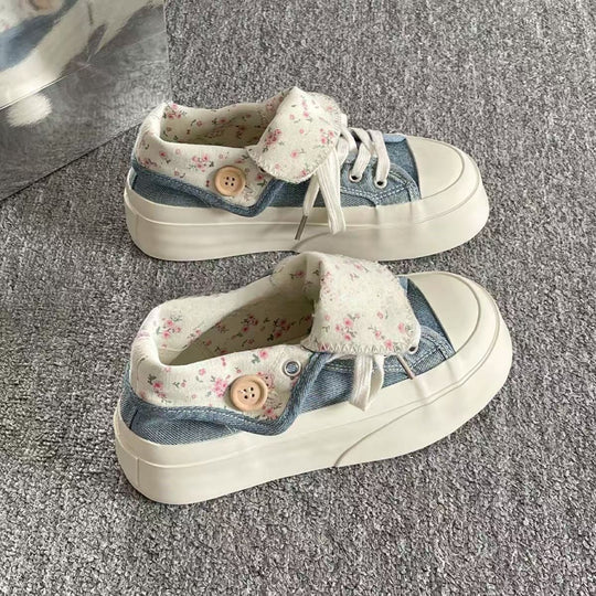 Damen Sneakers mit modischer Knopf-Details und innovativer Gummisohle R&B