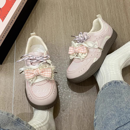Damen Sneaker mit dekorativen Schleifen und atmungsaktiven Netzstrukturen R&B
