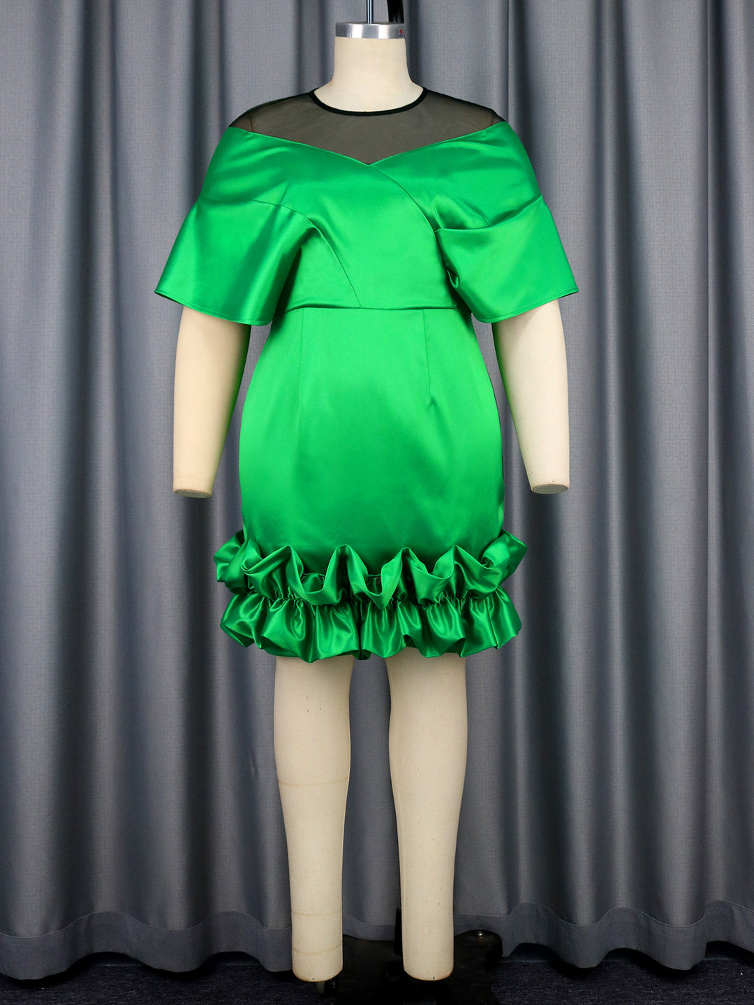 Damen elegantes Kleid mit asymmetrischem Volant und Rüschenabschluss R&B