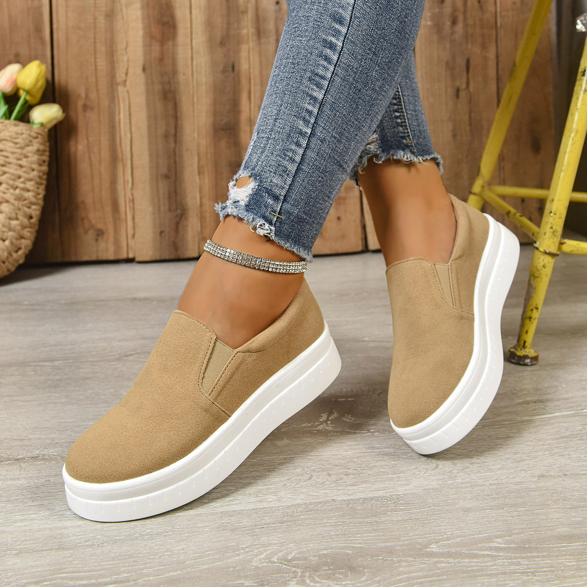 Damen Slip-On Sneakers mit komfortabler Polsterung und rutschfester Sohle R&B