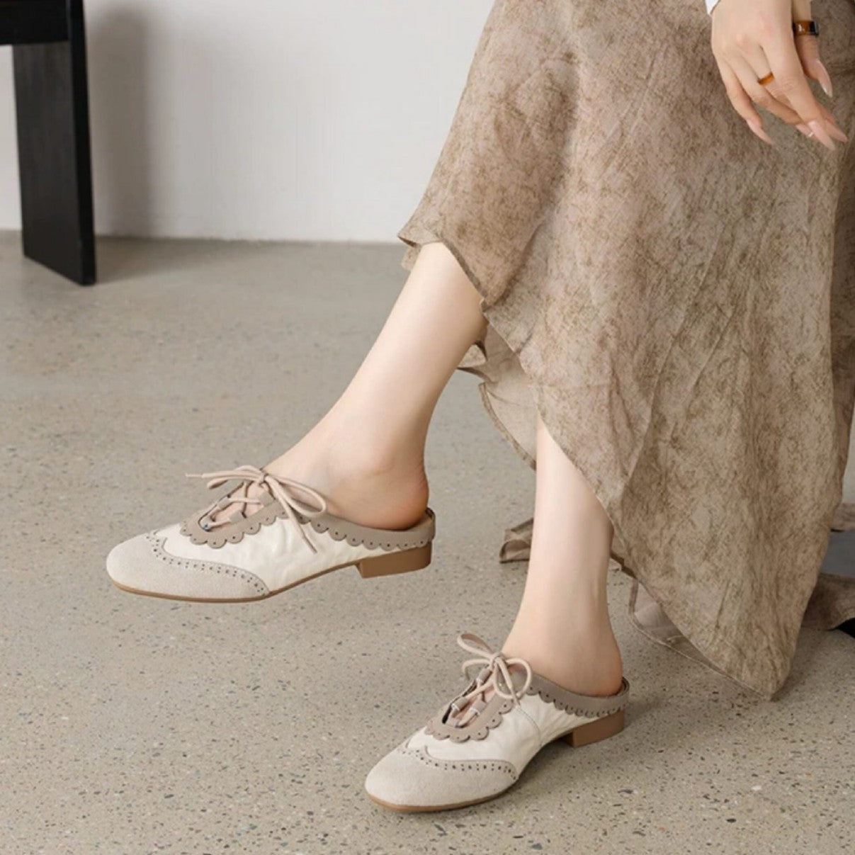Damen modische Schnürschuhe mit dekorativen Lochmustern R&B