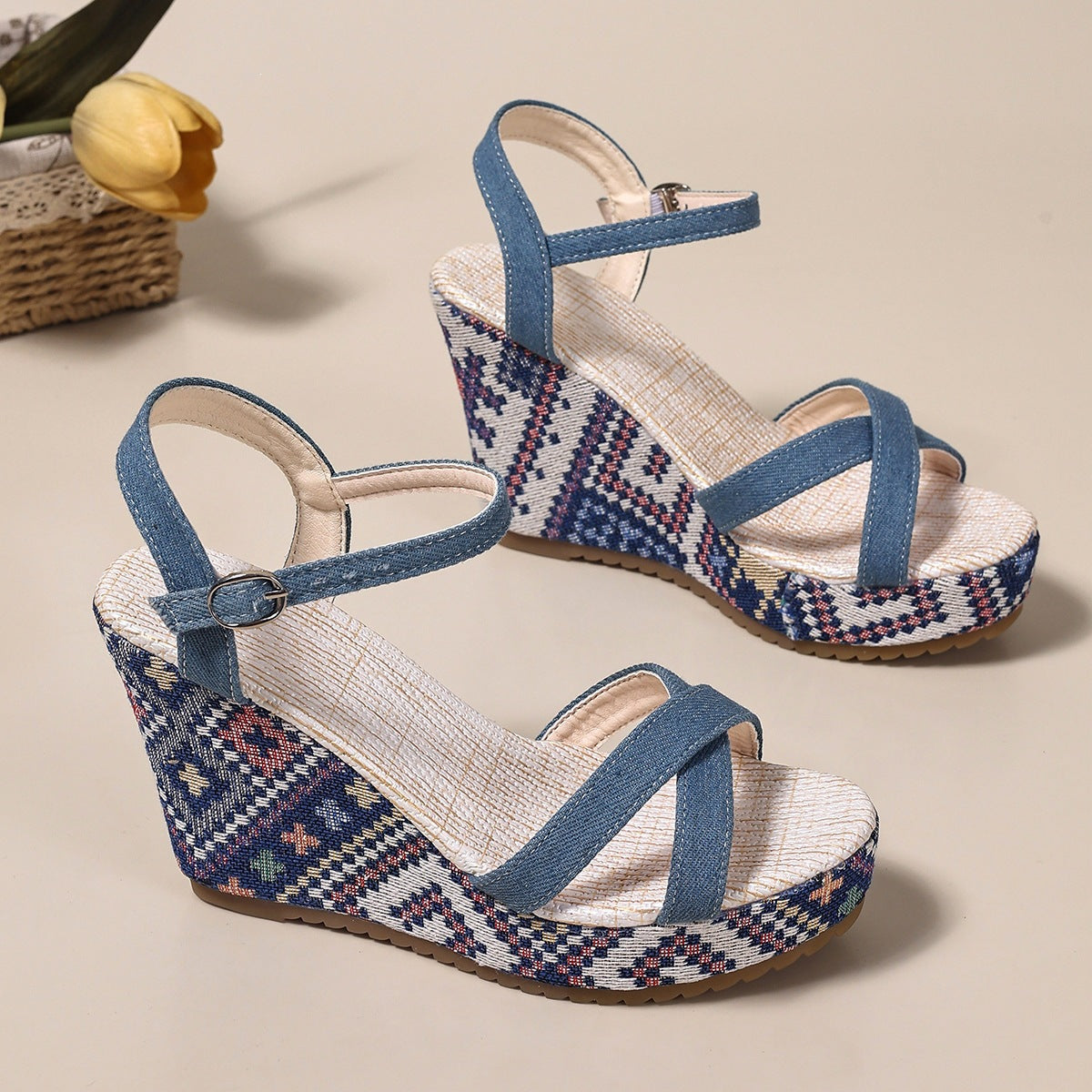 Damen Wedge-Sandalen mit verstellbarem Riemendesign und komfortabler gepolsterter Sohle