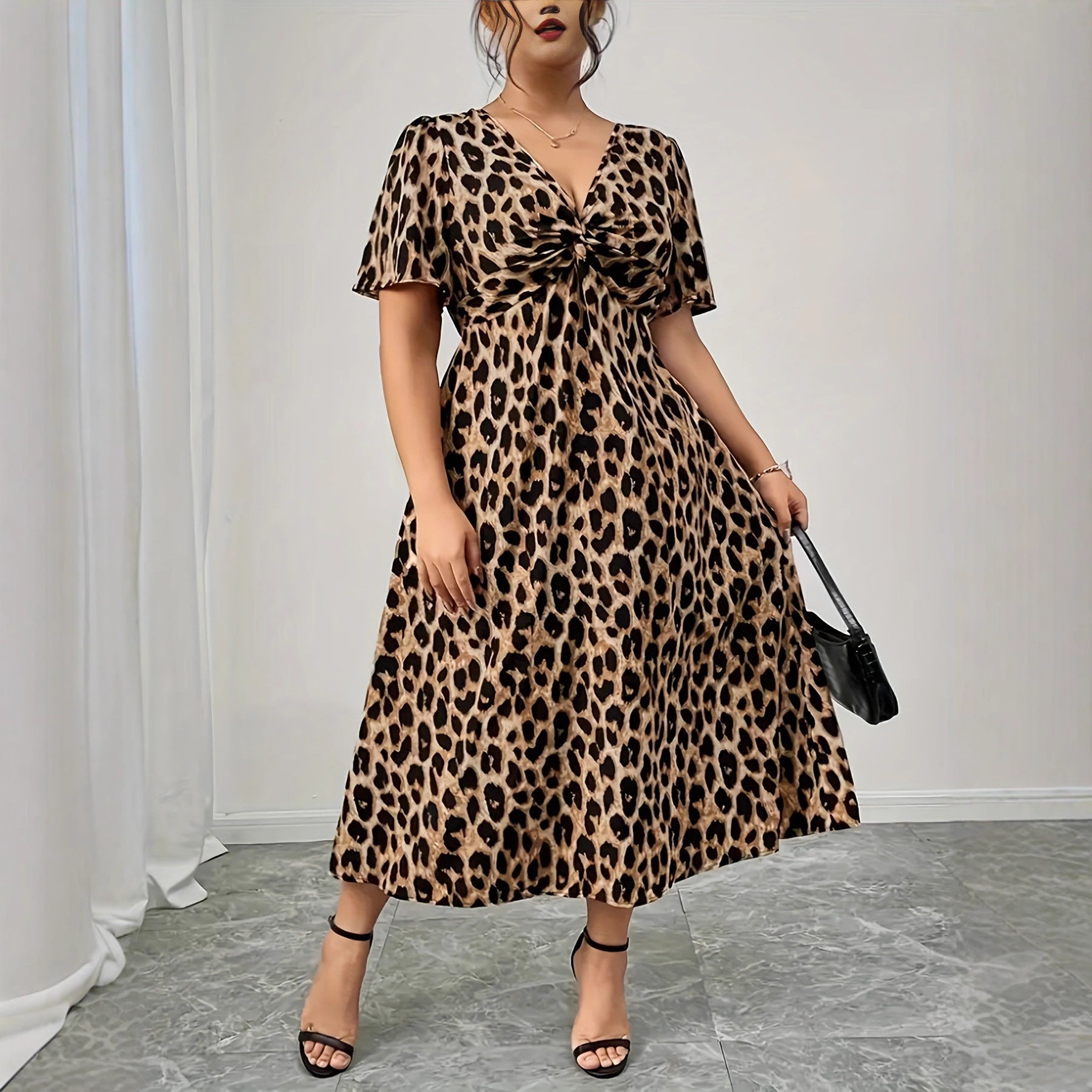 Damen Maxikleid mit raffiniertem Knotendesign und modernem Tiermuster R&B