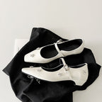 Damen Ballerina Schuhe mit dekorativen Blumenapplikationen und Riemen