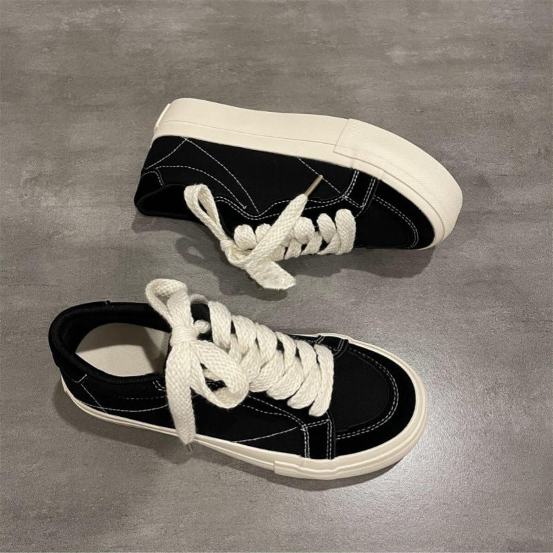 Damen Sneakers im lässigen Skater-Design mit dicker Laufsohle R&B