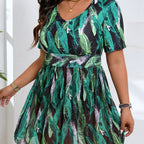 Damen Fließendes Strandkleid mit floralem Design R&B