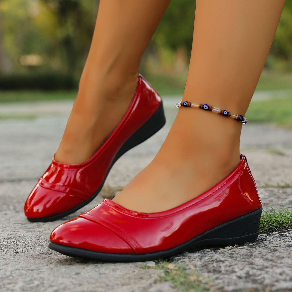 Damen Elegante Ballerinas mit komfortablem Fußbett und glänzender Oberfläche