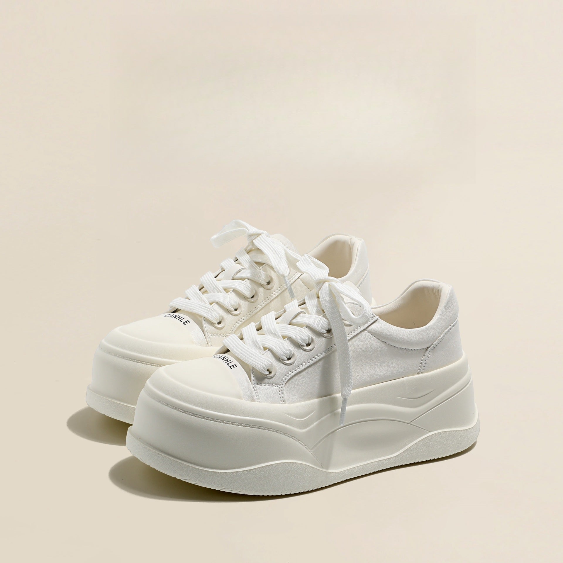 Damen Plateau-Sneaker mit trendigem Design und komfortabler Dämpfung R&B