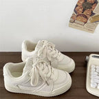 Damen Sneakers im minimalistischen Design mit atmungsaktivem Obermaterial und dämpfender Sohle R&B