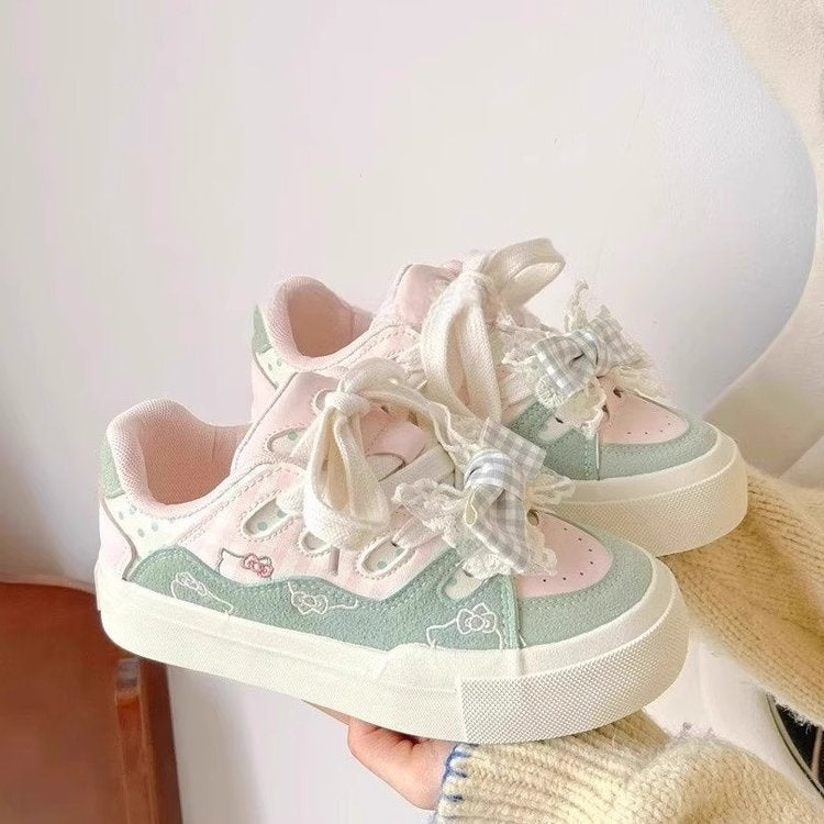 Damen Sneakers mit verspieltem Design und dekorativen Schleifen