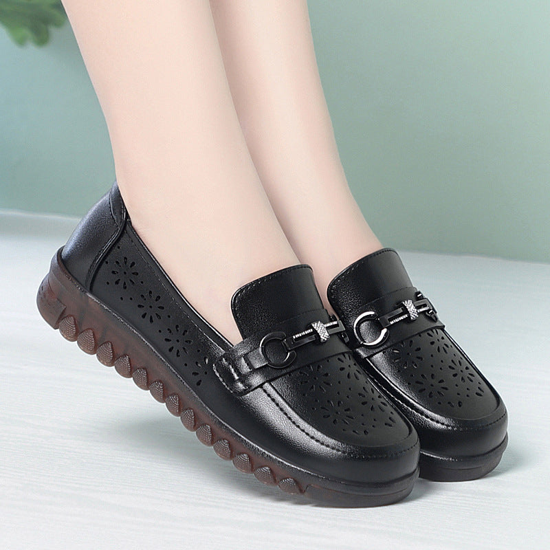 Damen Bequeme Mokassins mit luftiger Perforation und modischem Schmuckdetail R&B