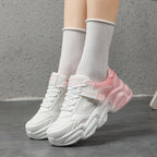Damen Sportliche Sneakers mit atmungsaktiver Mesh-Oberfläche und robustem Sohlenprofil