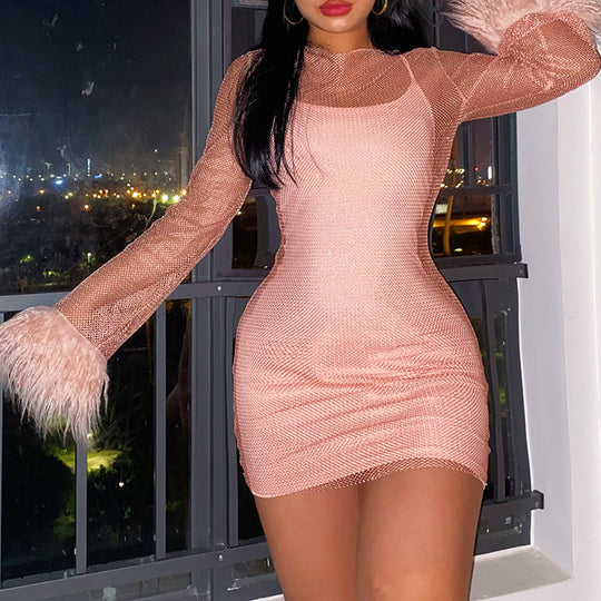 Damen Glitzerndes Minikleid mit schimmernden Pailletten und glamourösen Federärmeln R&B