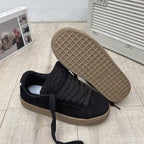 Damen Sneaker aus weichem Wildleder mit rutschfester Sohle